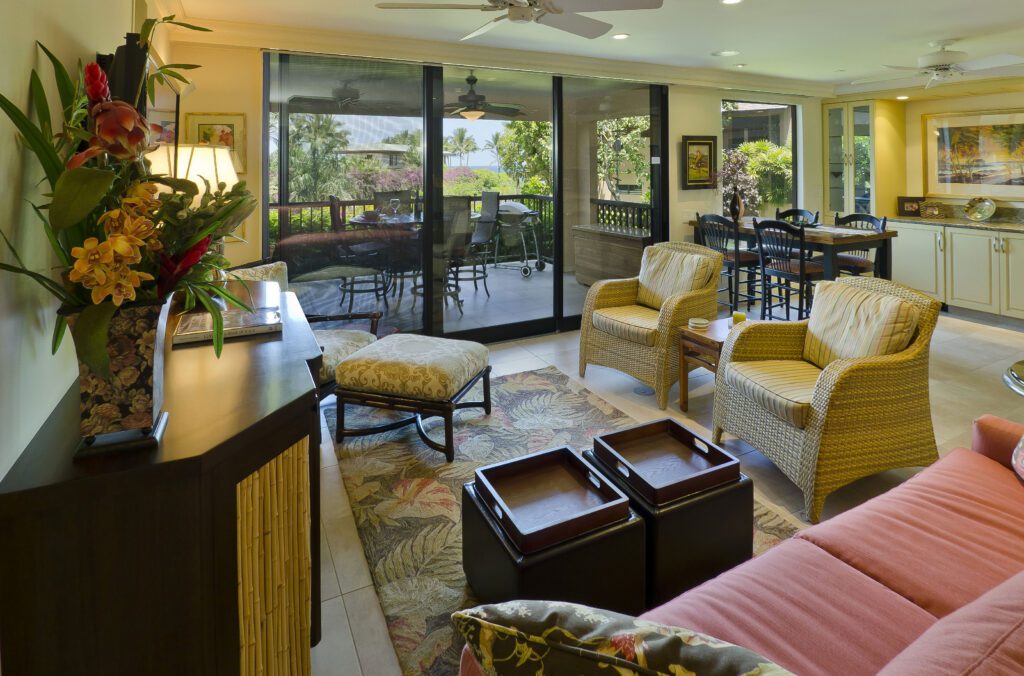 Living room and dining room at Wailea Ekahi Village rental condo